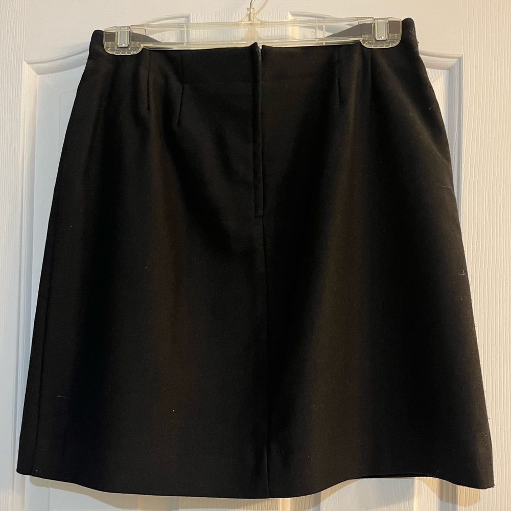 First Issue skirt/ Liz Claiborne Black Lined Size 8, Non Smoking Household